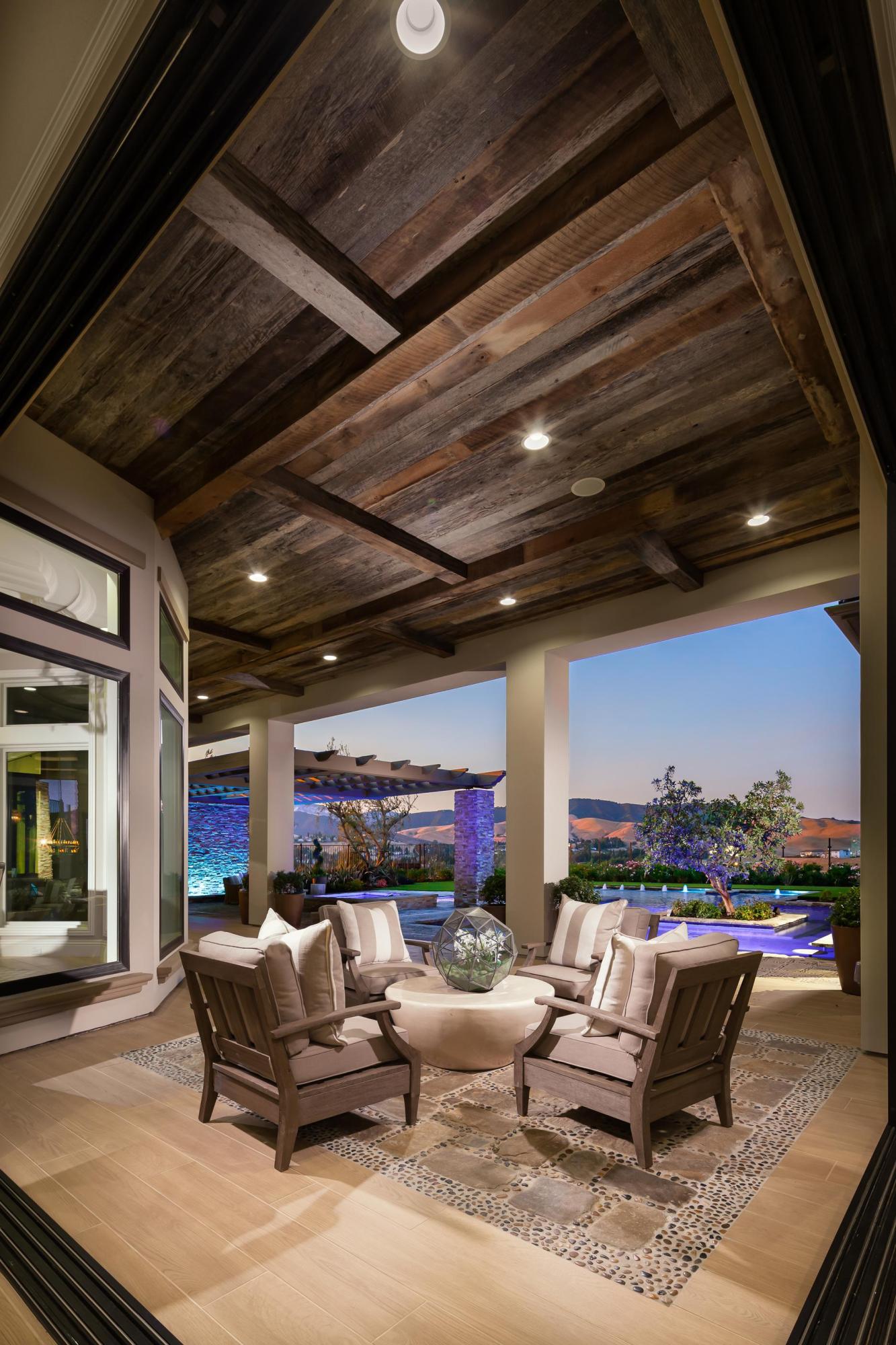 03-Iron_Oak-Monterey_Outdoor_Room.jpg